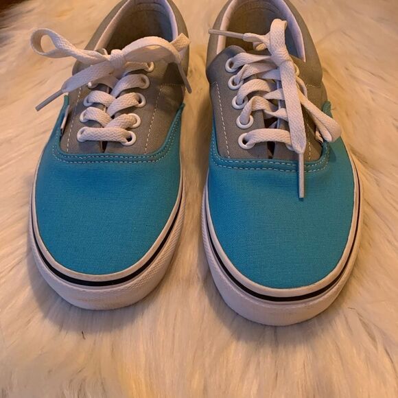 Unisex two tone Vans Shoes NWOT - Picture 2 of 6